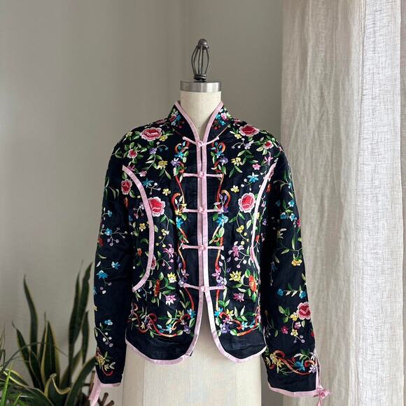 Women’s Medium Jacket Multicolor Black Satin Embroidered Floral Frog Closure - Picture 1 of 2